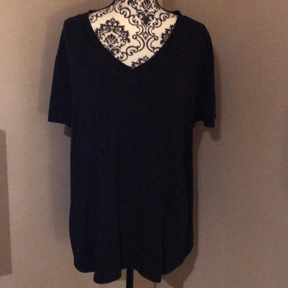 Black Stretchy V-Neck Tee